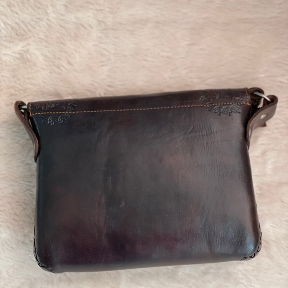 Leather crossbody - Picture 3 of 10